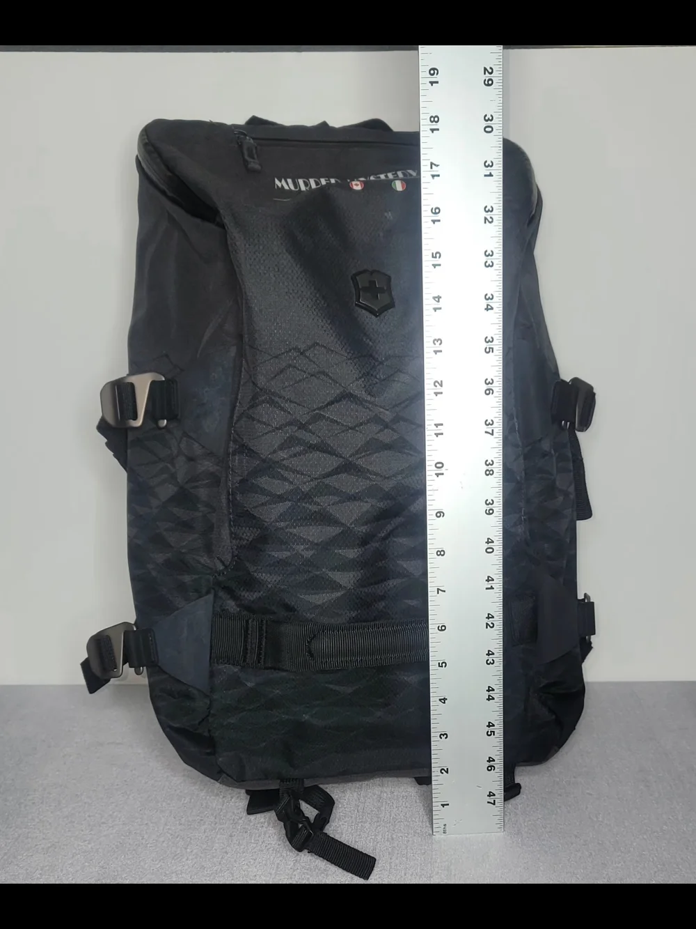 Victorinox Vx Touring 25 L anthcacite  Backpack Black &grey Murder Mystery Logo